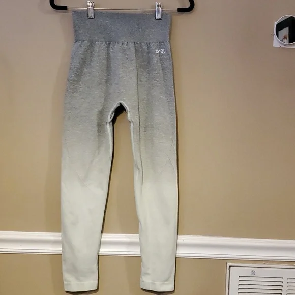 AYBL Pulse Ombré Seamless Leggings Size S - Picture 2 of 9